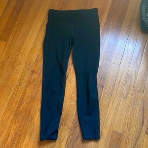 Gap Blackout leggings Small